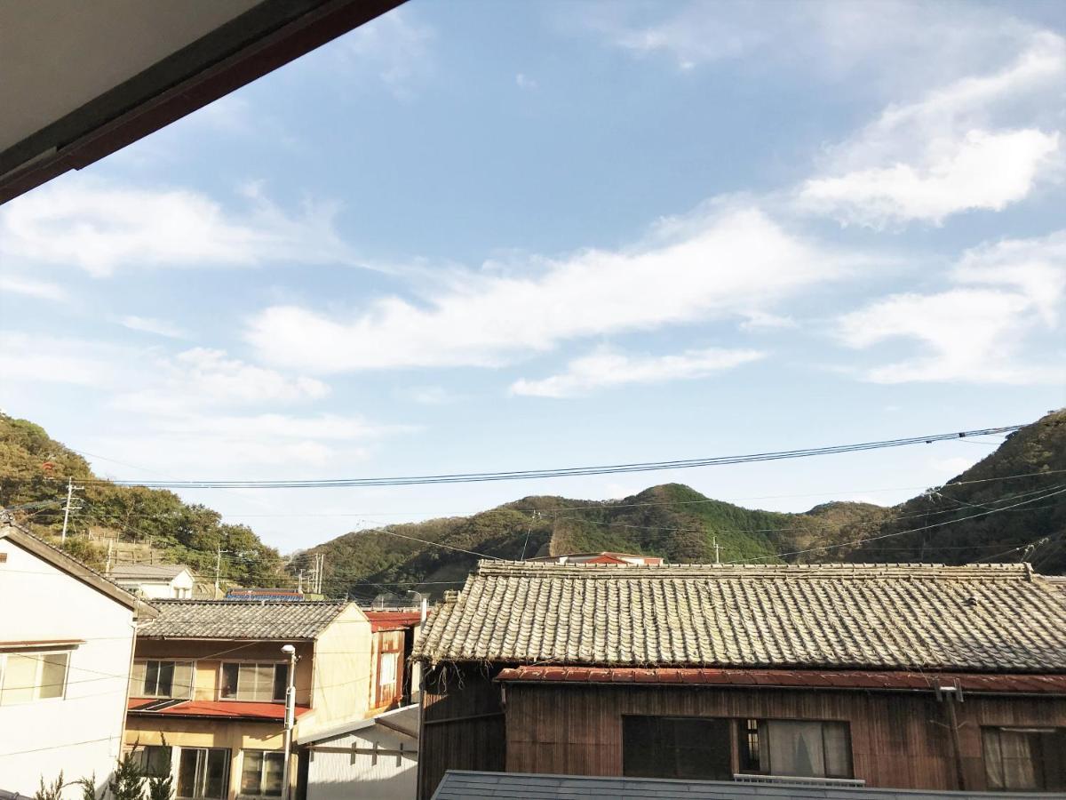 Tsushima White House Bed and Breakfast Εξωτερικό φωτογραφία