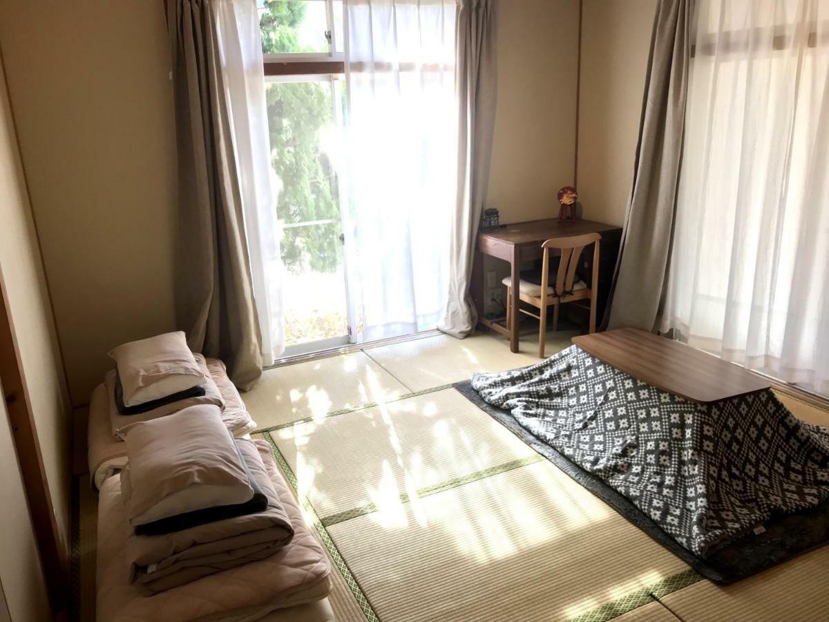 Tsushima White House Bed and Breakfast Εξωτερικό φωτογραφία