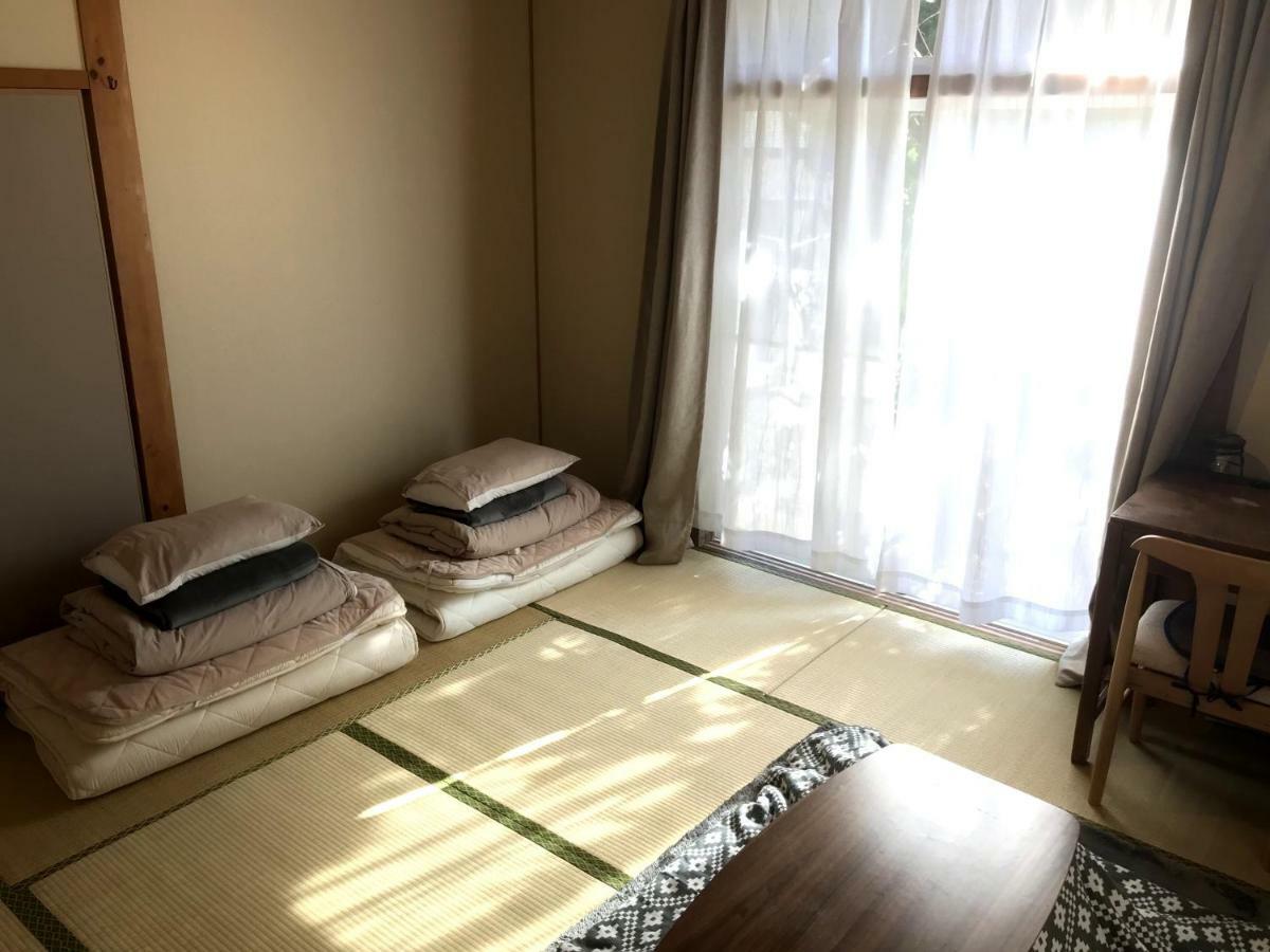 Tsushima White House Bed and Breakfast Εξωτερικό φωτογραφία