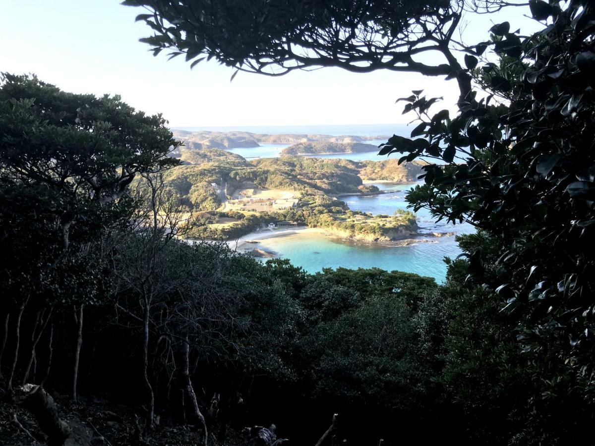 Tsushima White House Bed and Breakfast Εξωτερικό φωτογραφία